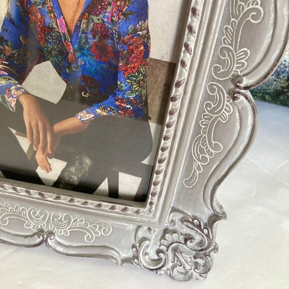 Azure Home Gray Ornate Tabletop Picture Frame 4" x 6" - Picture 3 of 4